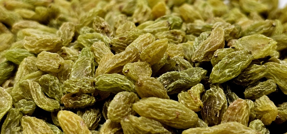 Nutshala premium raisins
